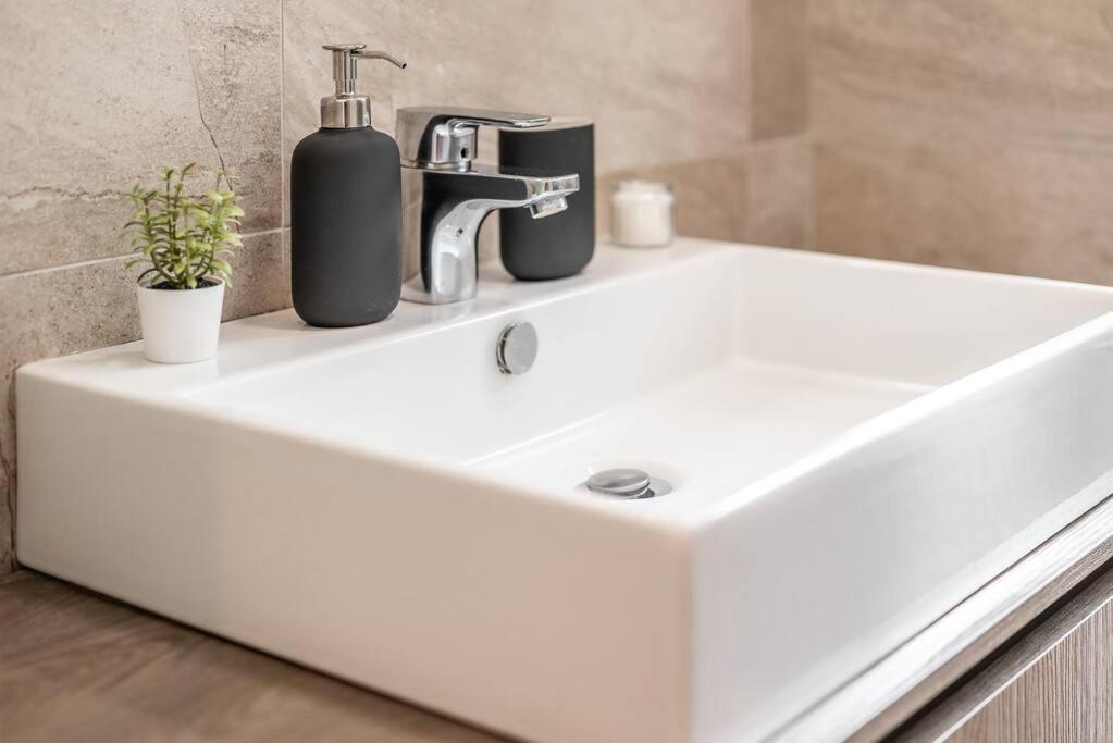شقة Carrobbio'S Nest - Elegant With Wifi And Netflix ميلان المظهر الخارجي الصورة